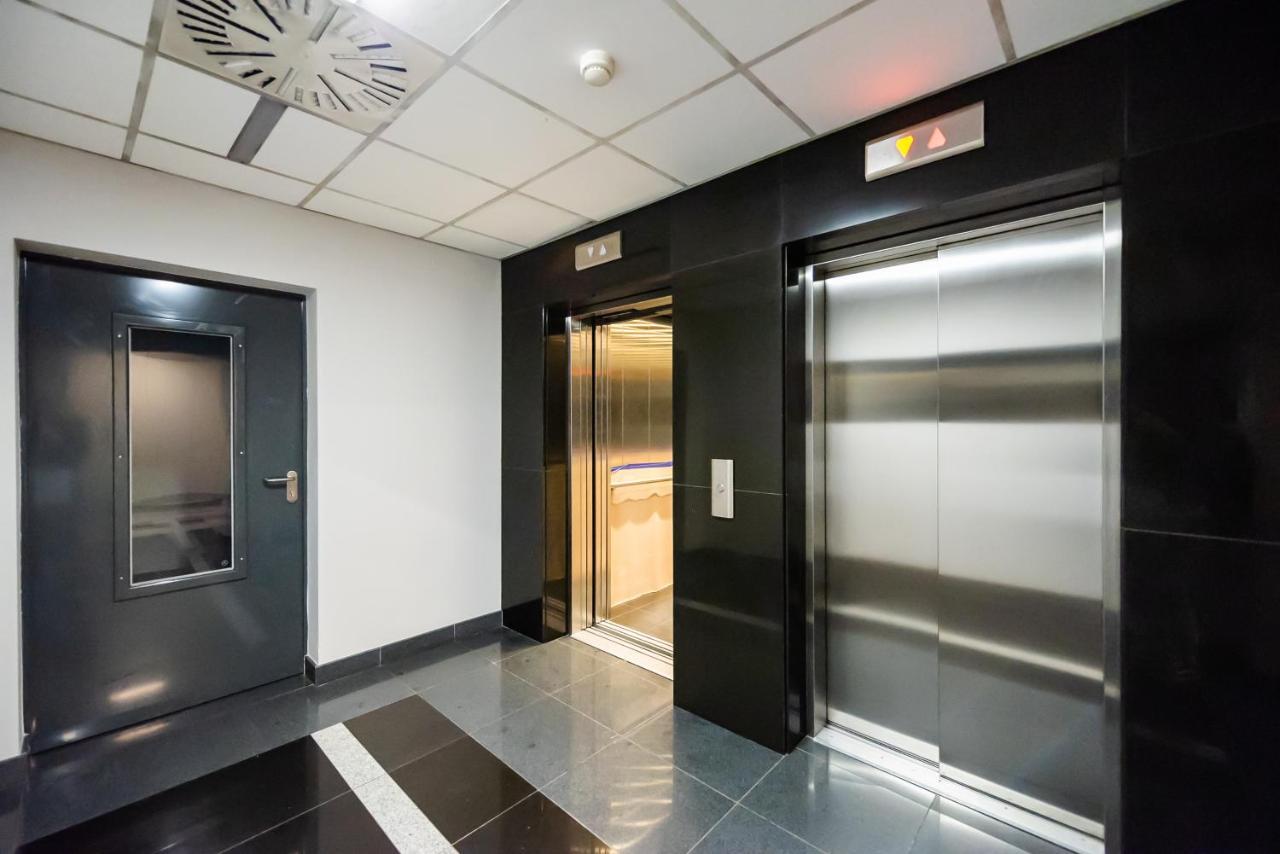 Ochota De Luxe Apartment Варшава Екстериор снимка