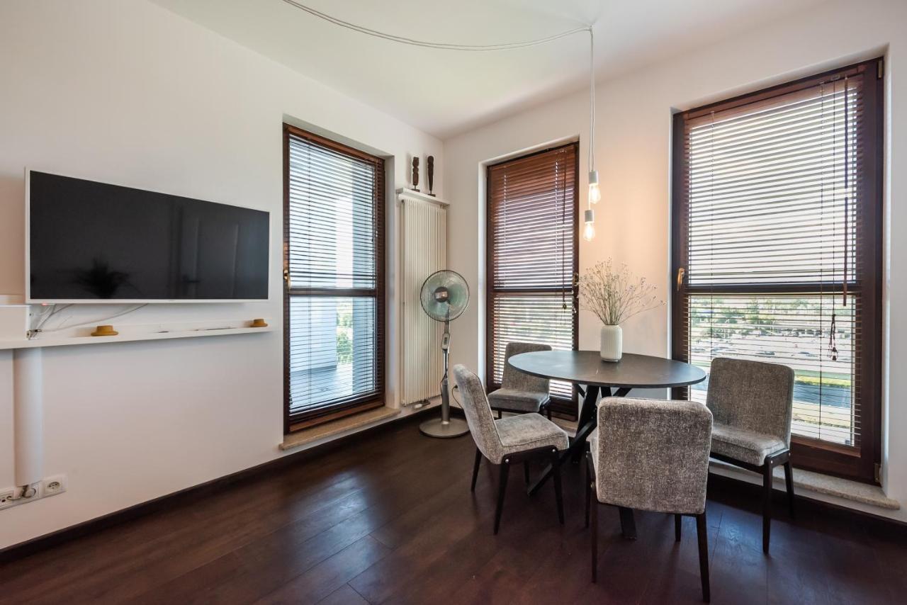 Ochota De Luxe Apartment Варшава Екстериор снимка